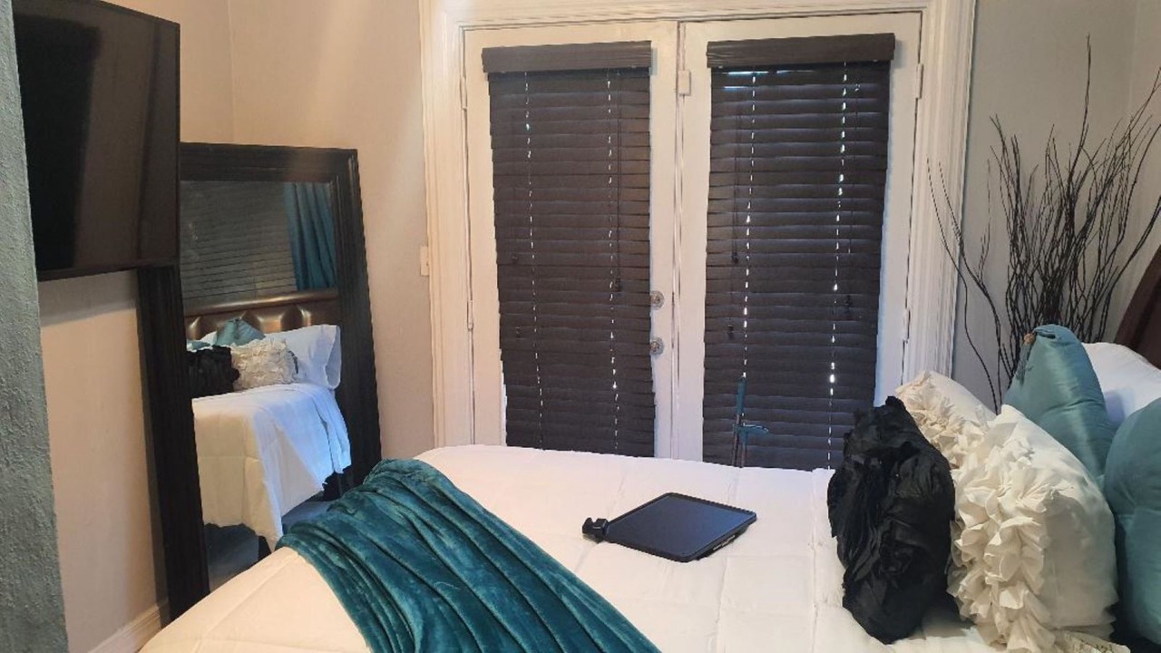 Photo of Bedroom in Nassau