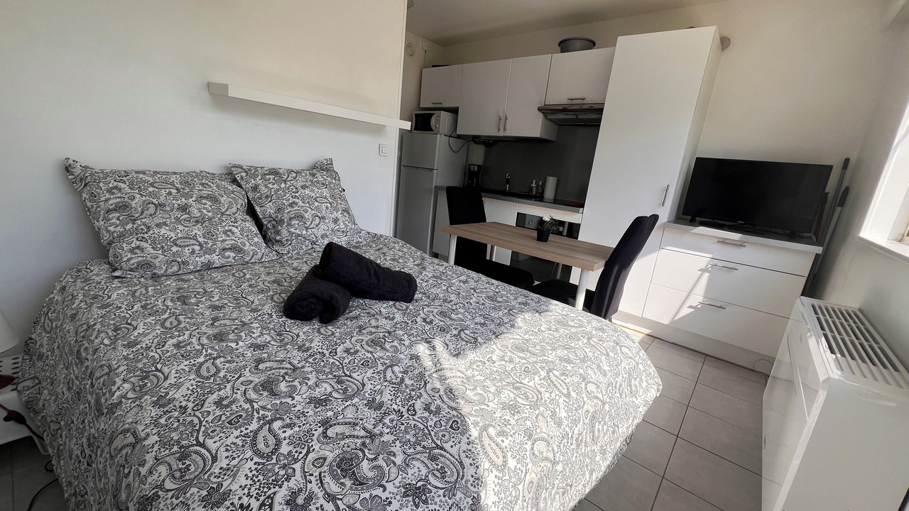 Photo of Bedroom in Villeneuve Loubet Beach