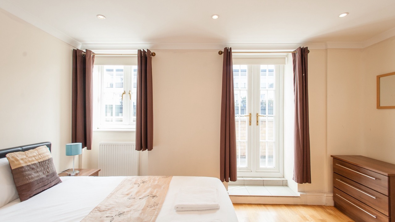 Photo of Bedroom in Castle Baynard