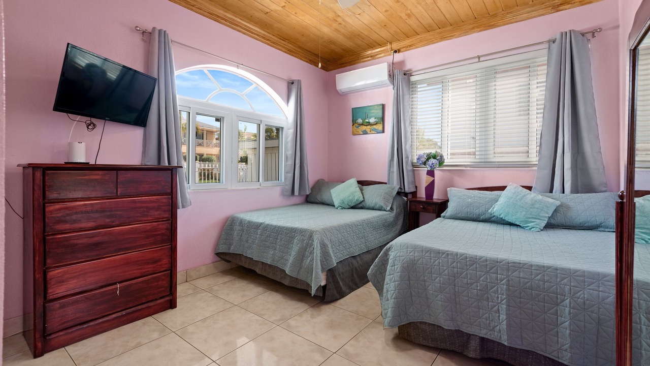 Photo of Bedroom in Nassau