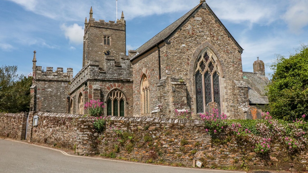 Photo of Others in Dittisham