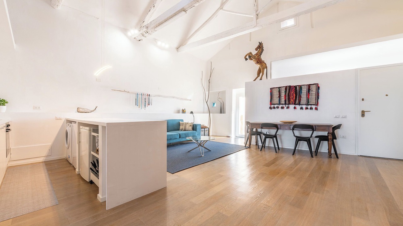 Photo of Livingroom in Historic Castle District