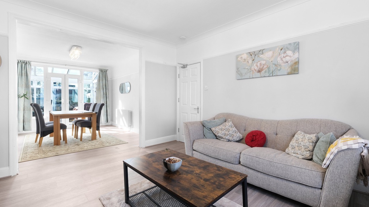Photo of Livingroom in Harrow Weald