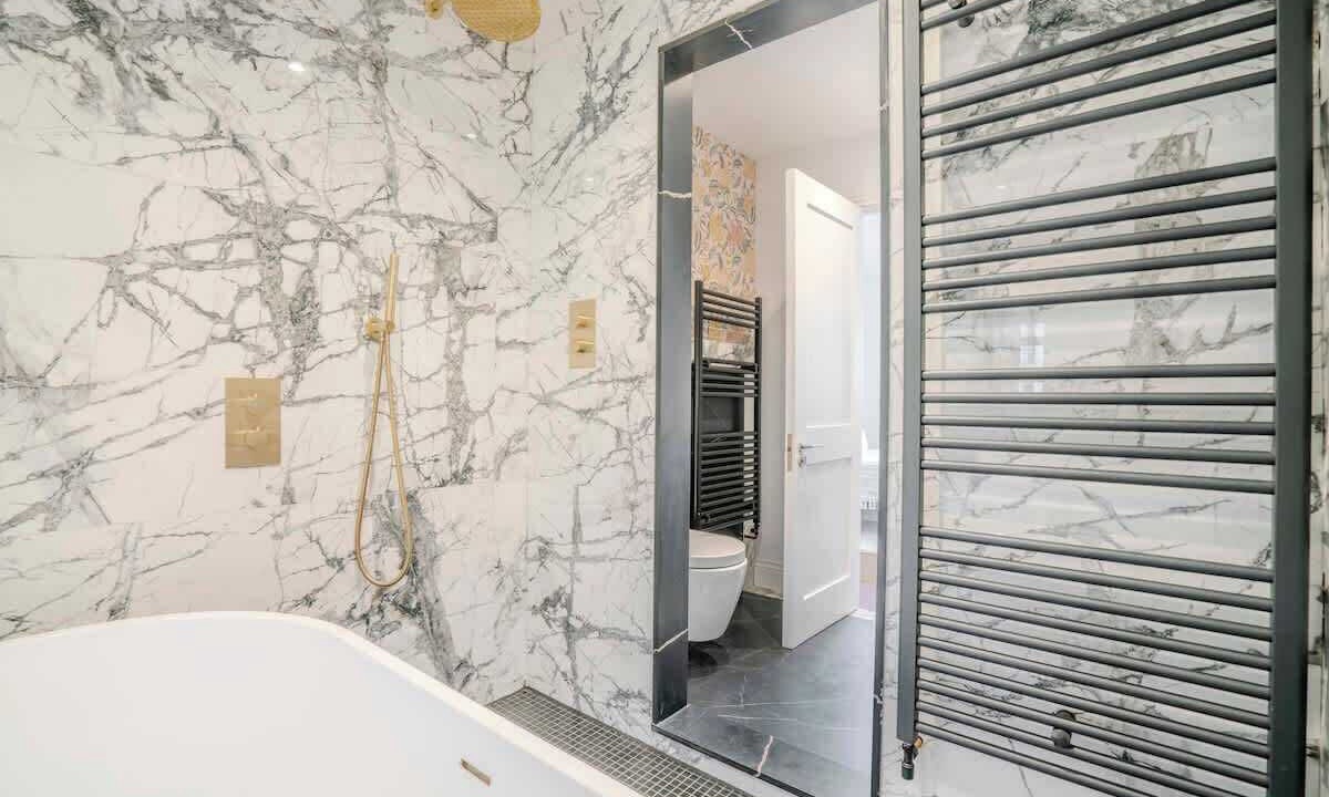 Photo of Bathroom in Wimbledon