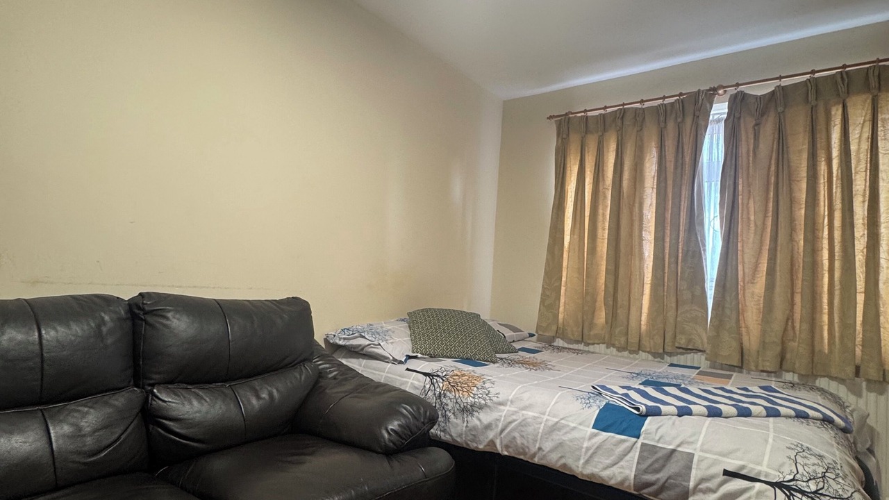 Photo of Bedroom in Custom House