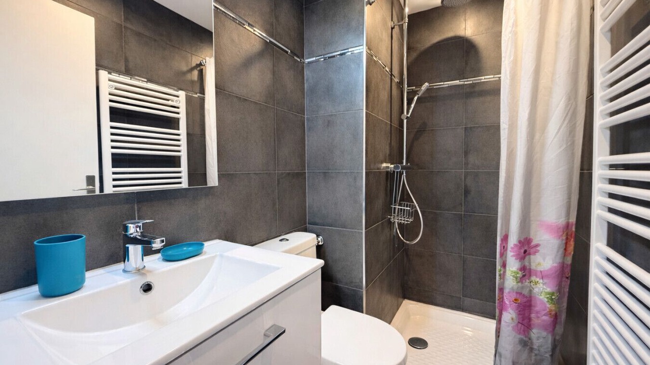 Photo of Bathroom in Villeneuve Loubet Beach