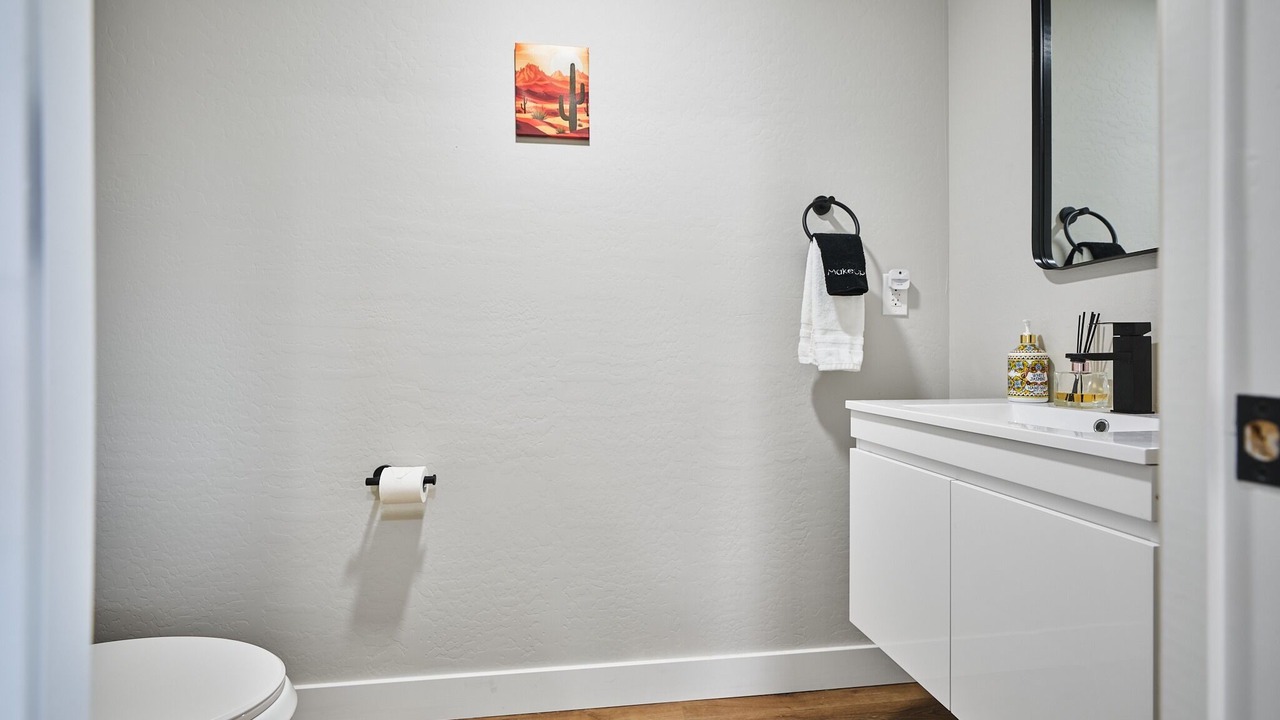 Photo of Bathroom in South Mountain