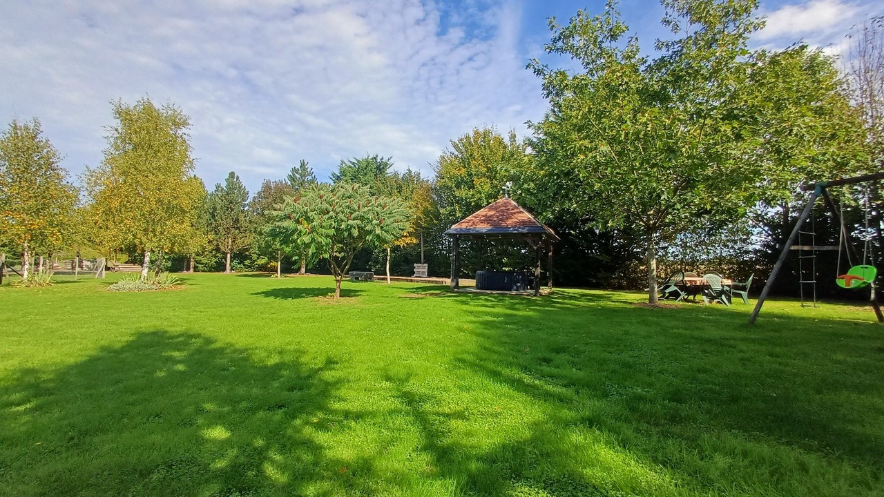Photo of Others in Brehemont