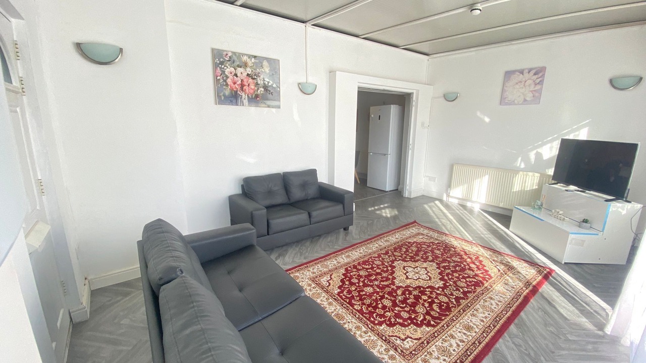 Photo of Livingroom in South Hornchurch