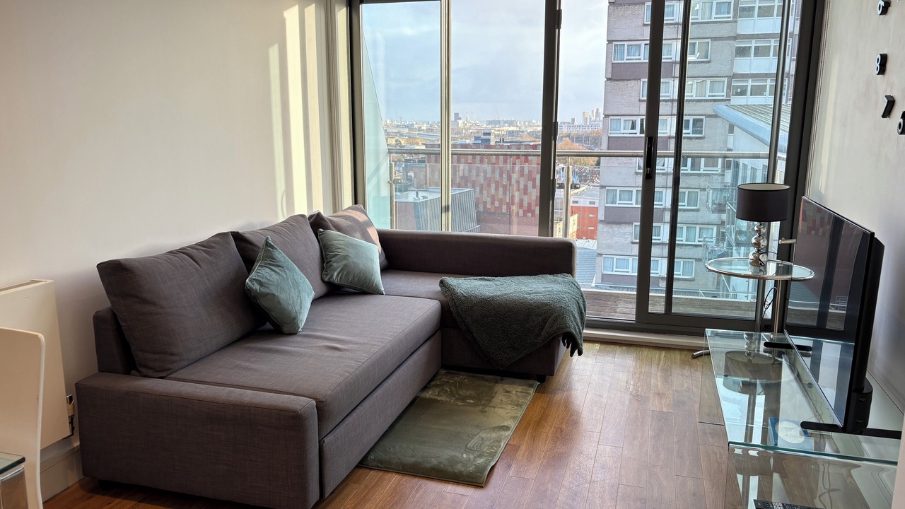 Photo of Livingroom in Wembley Central