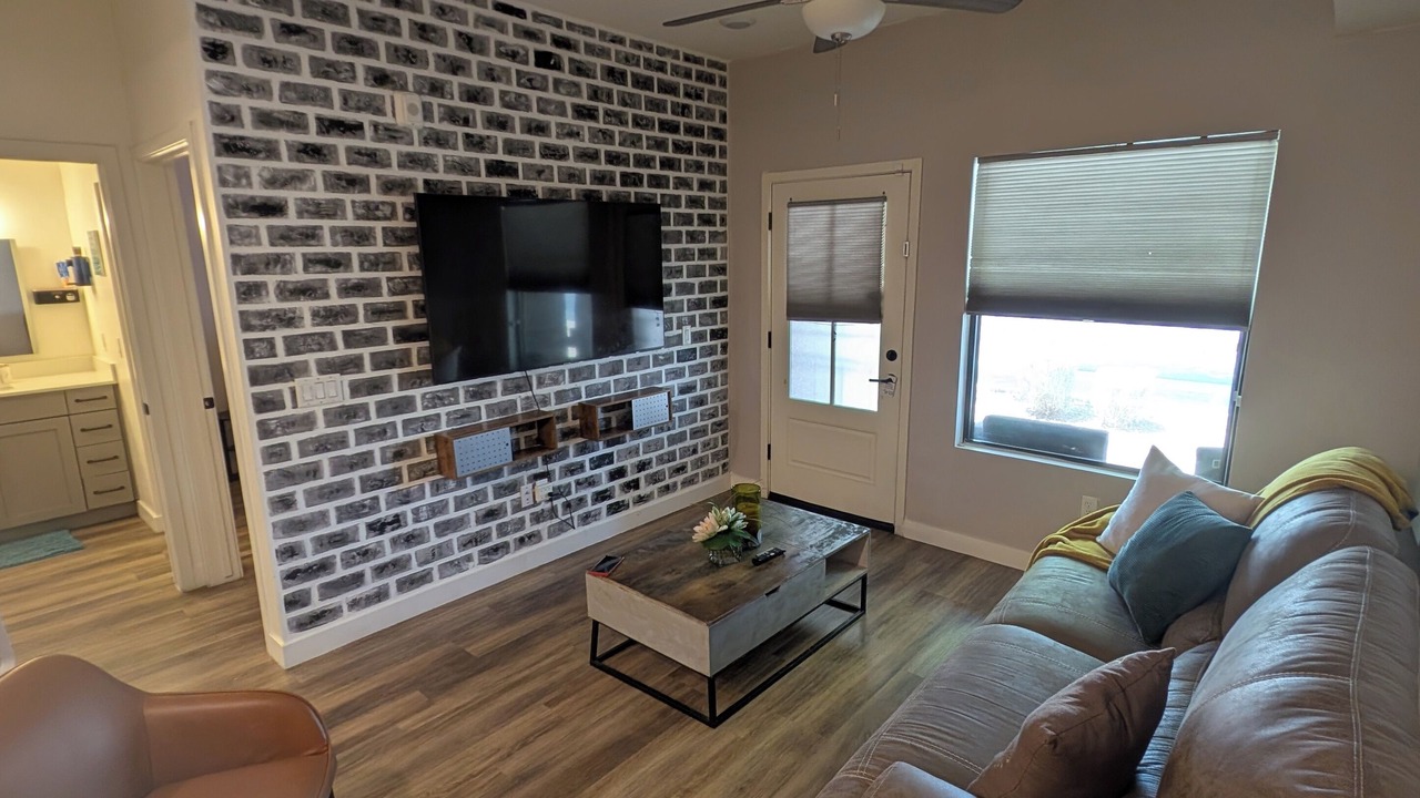 Photo of Livingroom in Garfield