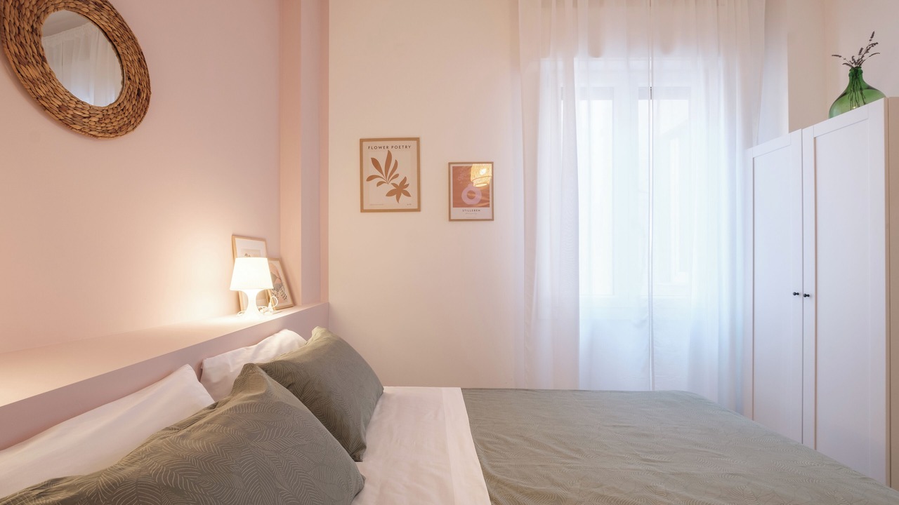 Photo of Bedroom in Historic Castle District