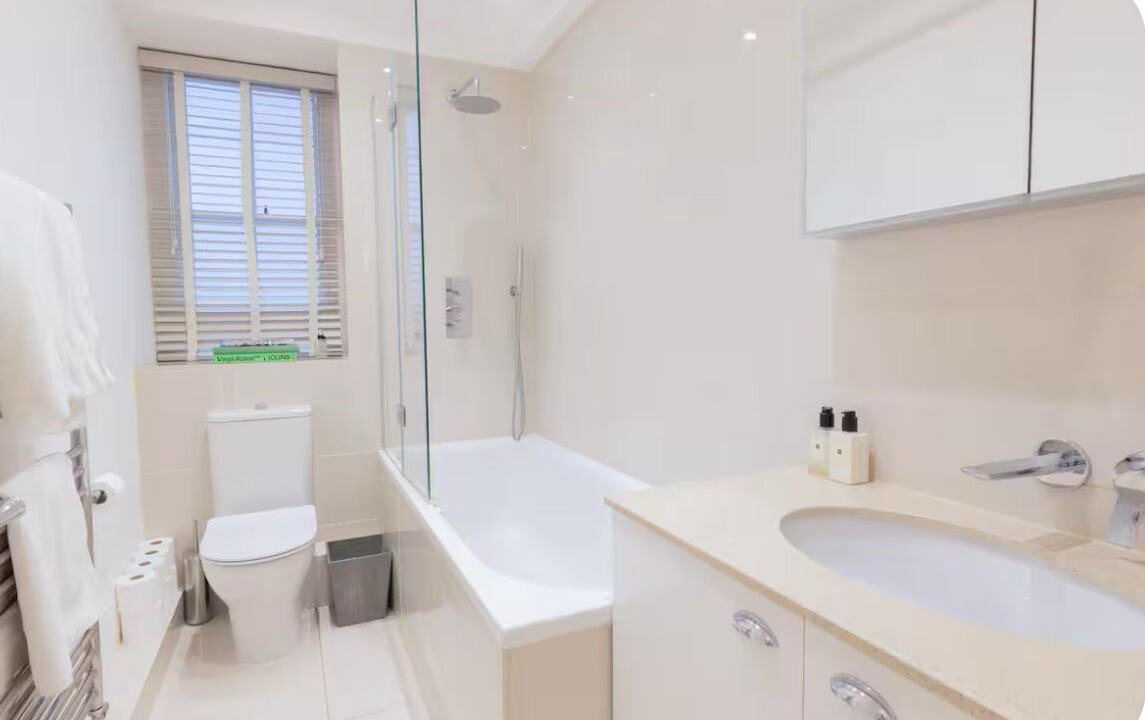 Photo of Bathroom in Knightsbridge