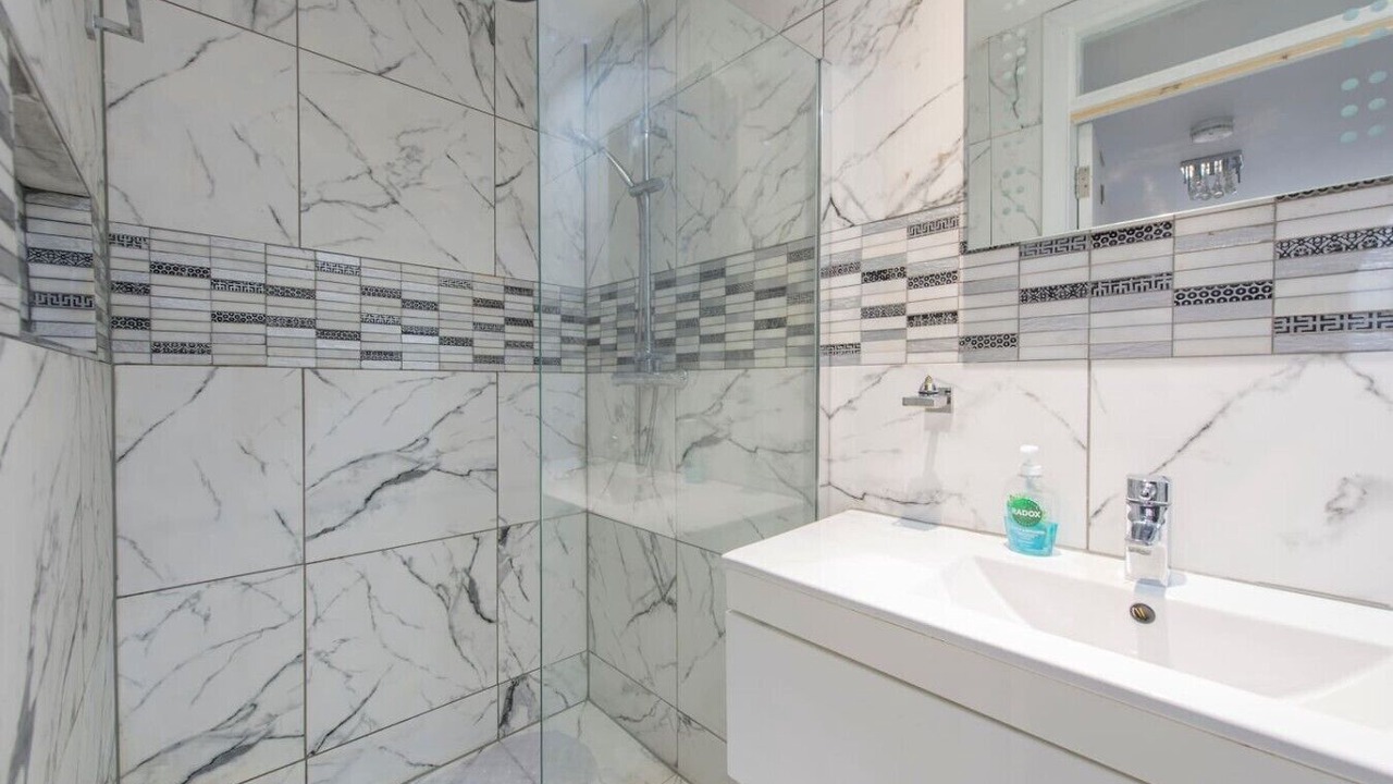 Photo of Bathroom in Livesey