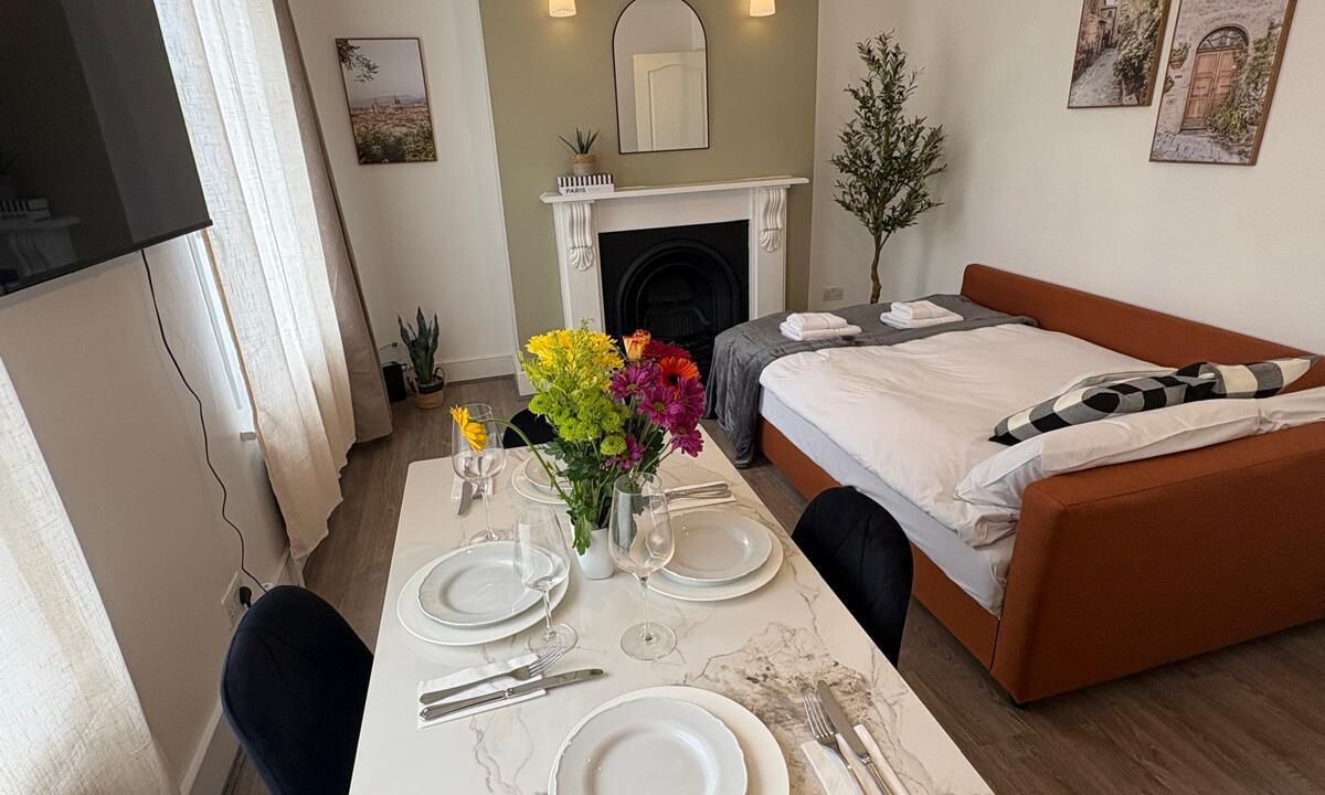 Photo of Bedroom in Highbury West