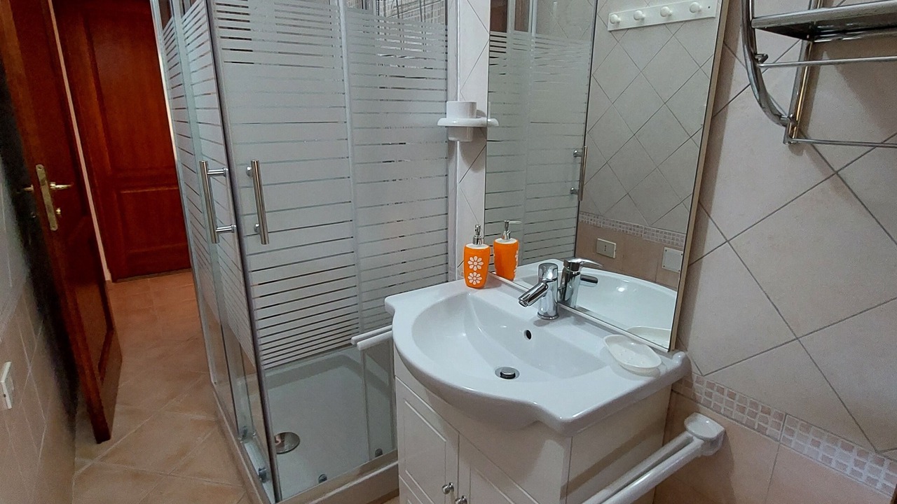 Photo of Bathroom in Iglesias Historic Centre