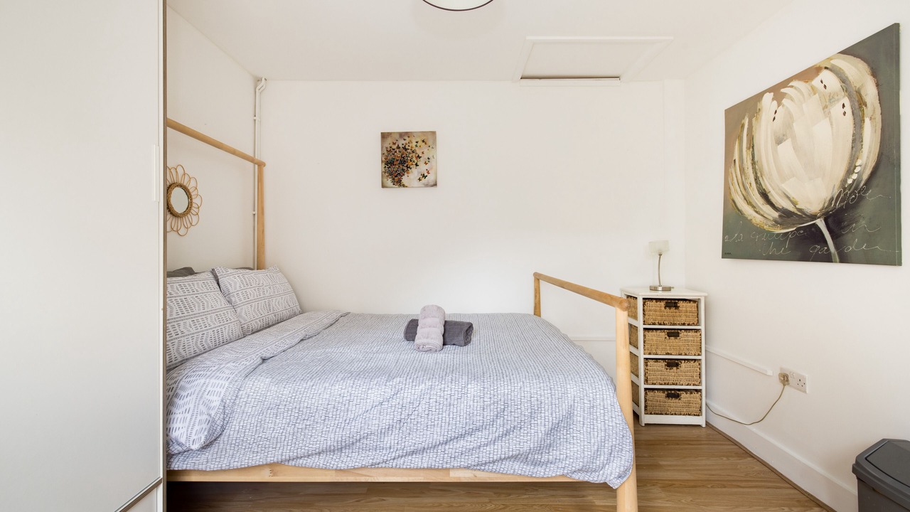 Photo of Bedroom in Grove Green
