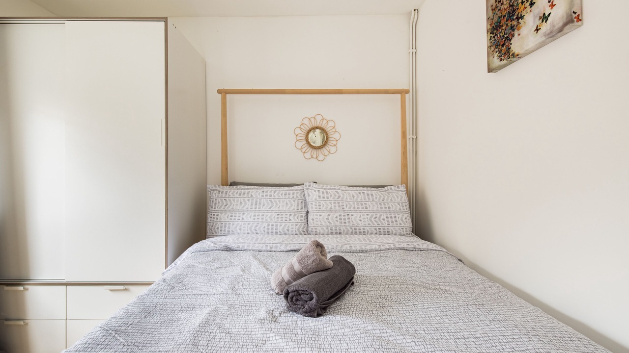 Photo of Bedroom in Grove Green