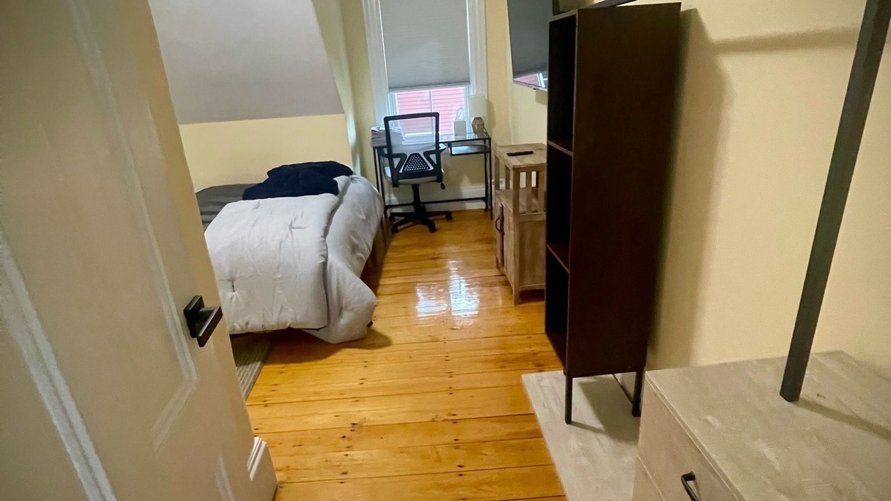 Photo of Bedroom in Egleston Square