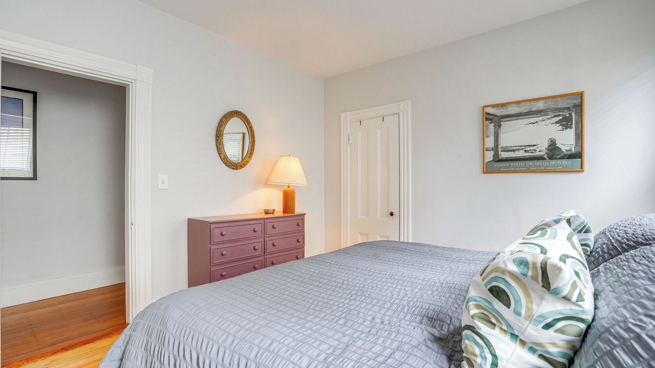 Photo of Bedroom in Mid-Cambridge