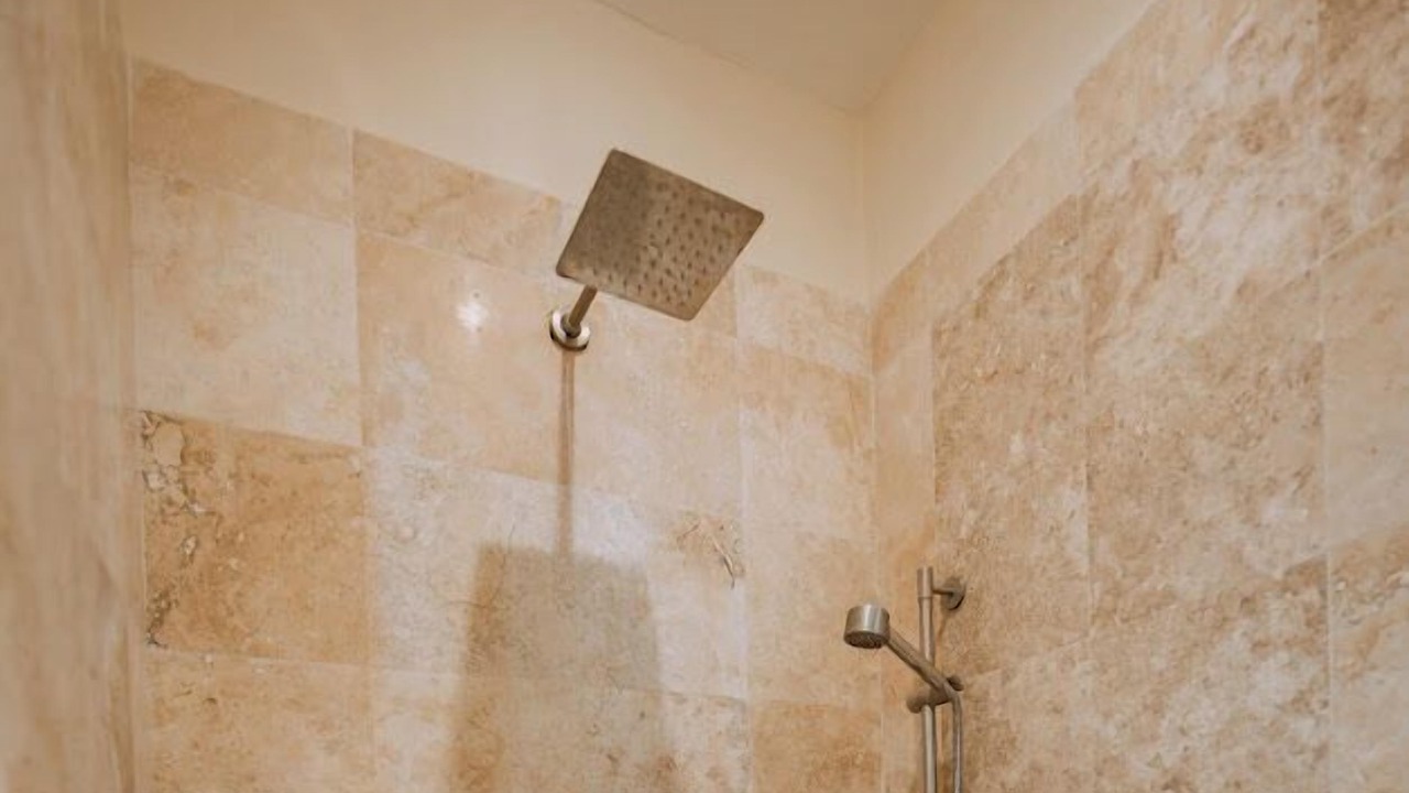 Photo of Bathroom in 12th Street