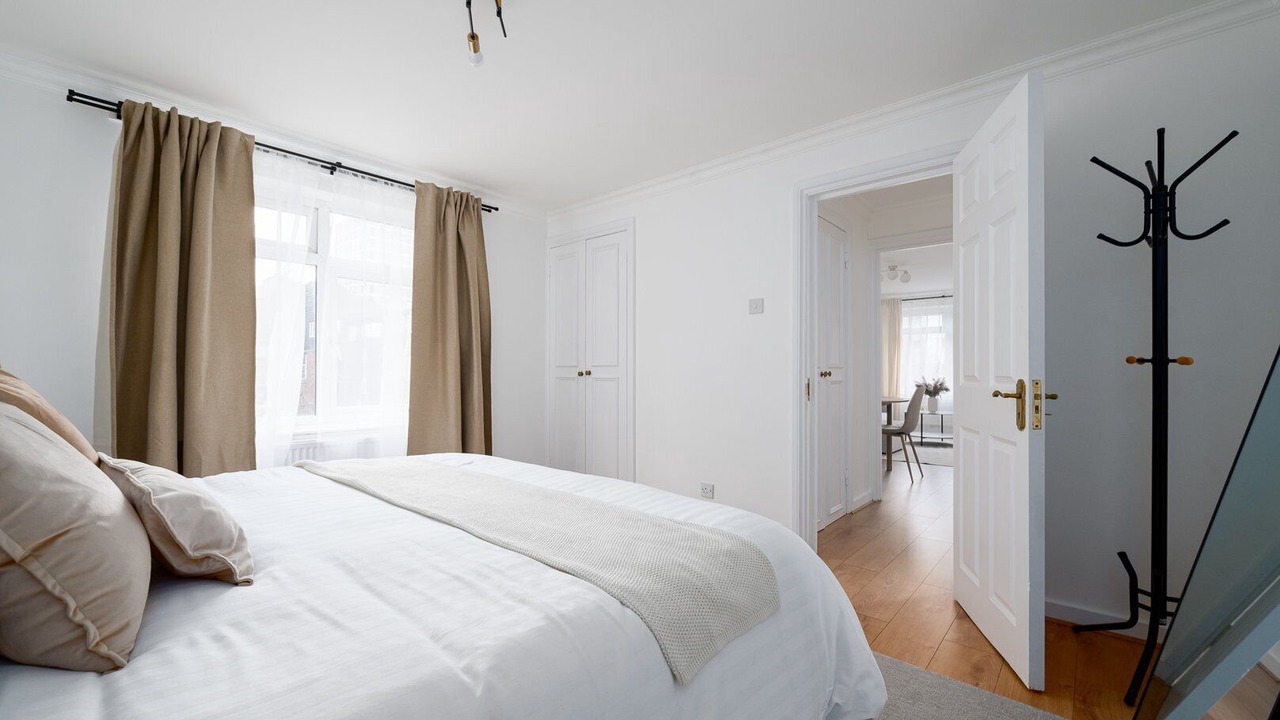Photo of Bedroom in Portsoken
