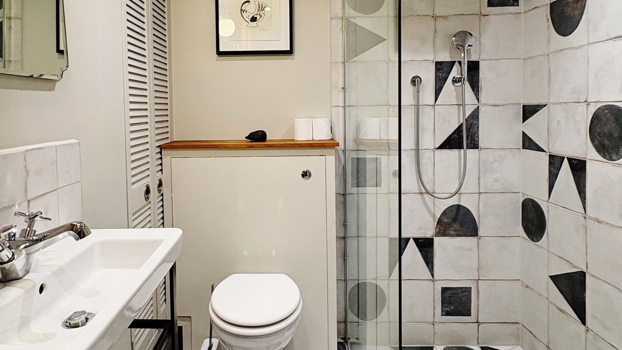 Photo of Bathroom in London Borough of Hounslow