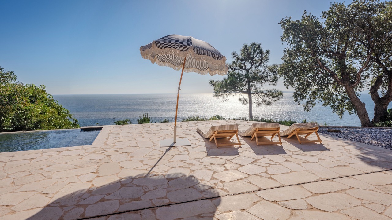 Photo of Patio Balcony in Rayol-Canadel-sur-Mer