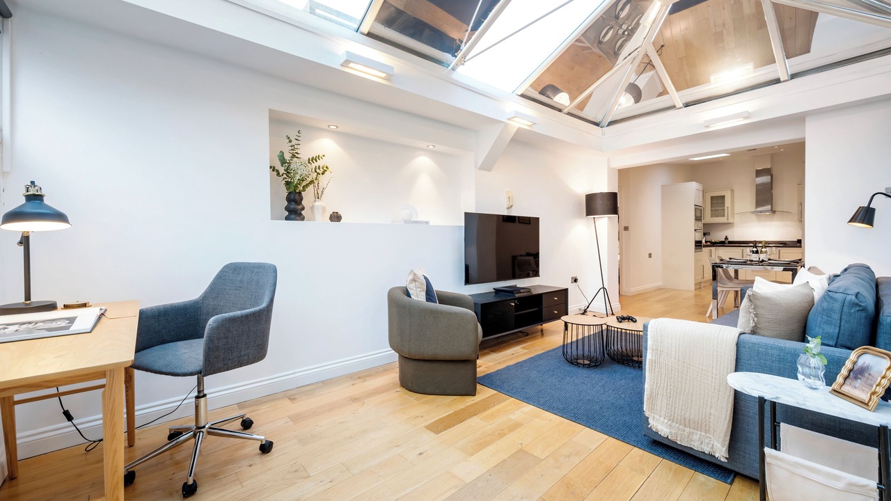 Photo of Livingroom in Covent Garden