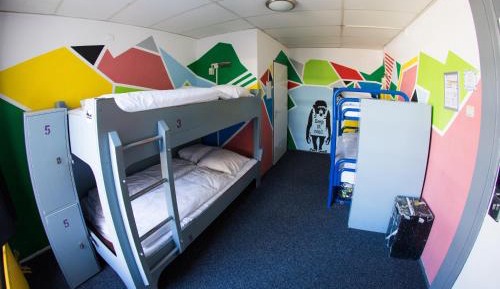 Double Bed in 14-Person Mixed Dormitory Room