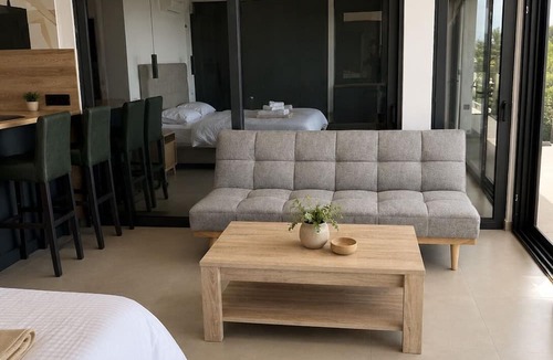 Lahania Hotel | Mat Suites