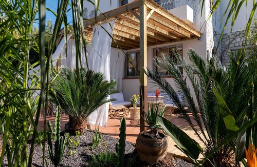 Antibes Apartment | Studio Mandara Beach Bungalow, Cote d'Azur