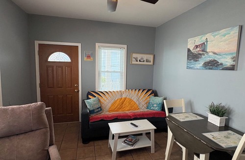 North End Condo | 2 MINUTE WALK TO BEACH IN BEAUTIFUL OCEAN CITY-FEET TO THE BEACH