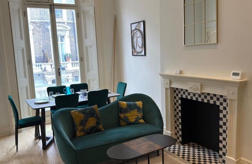Pembridge Apartment | Awesome Bayswater/Notting Hill rare 3 bed/2 bath flat next to the park