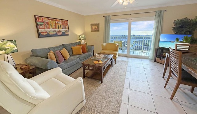 Fantastic Beachfront Views at Premier Beach Resort w/Heated Pool, Top Attraction Tickets Included.