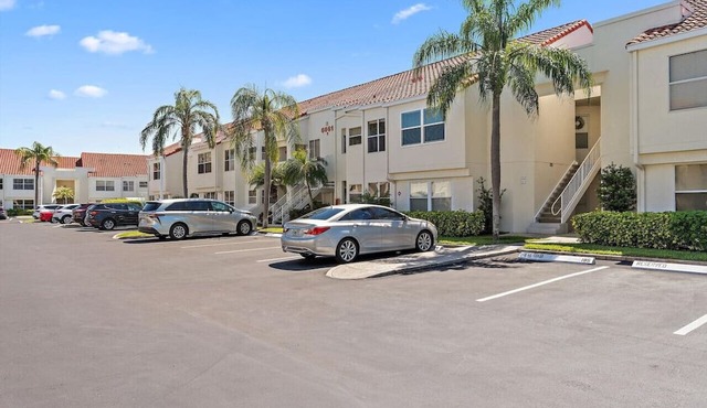 Peaceful Island Escape – Vista Verde 2-212 with Pond Views & Modern Comfort