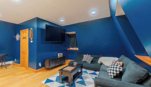 Spacious 5 bed apartment retreat in gorgeous Cambridge, Walk to Harvard