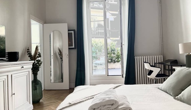 MJ-SELECT - OFFENBACH 105 m2 hyper centre ,Terrace, parking, 5 min from the sea.